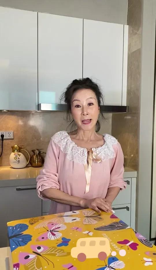 折叠屏面板下半年大爆发！苹果贡献全年27%份额